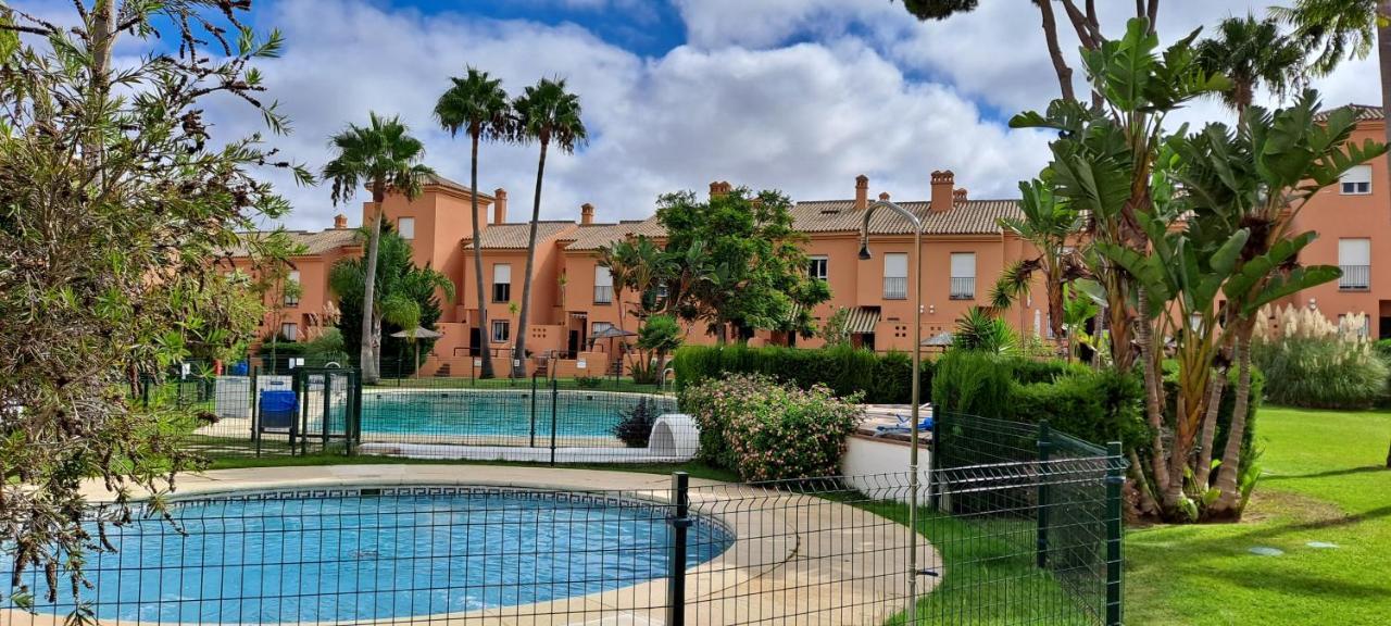 Villa Unifamiliar 3 D.Novo Sancti Petri Chiclana de la Frontera Exterior foto